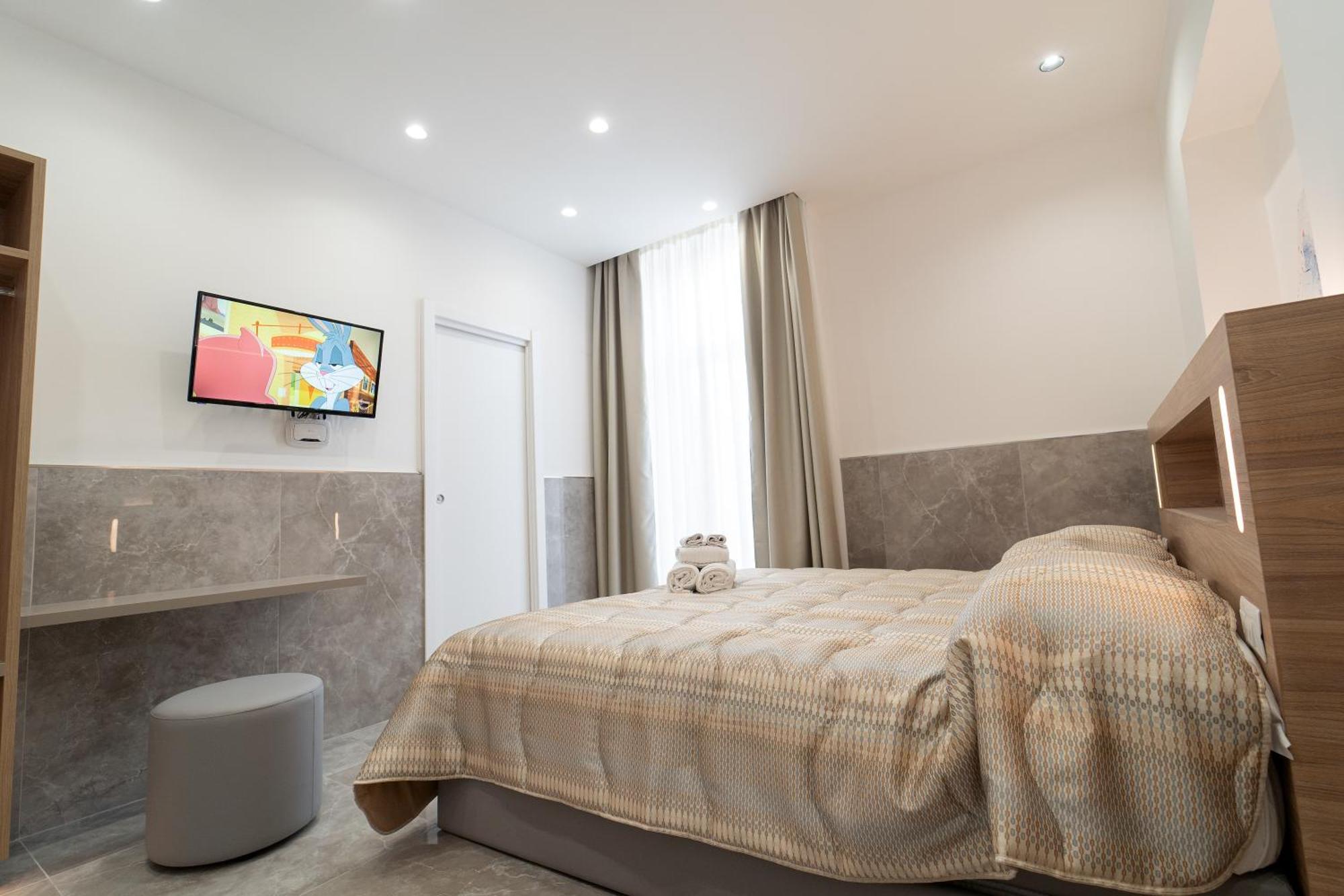 Affittacamere Toledo H, Historical Center, By Clapa Group *